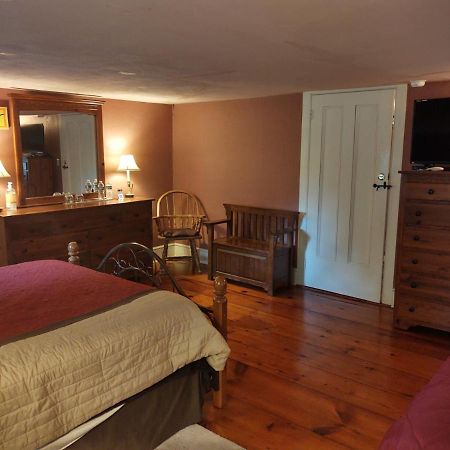 1805 House Bed & Breakfast Hollowville Экстерьер фото