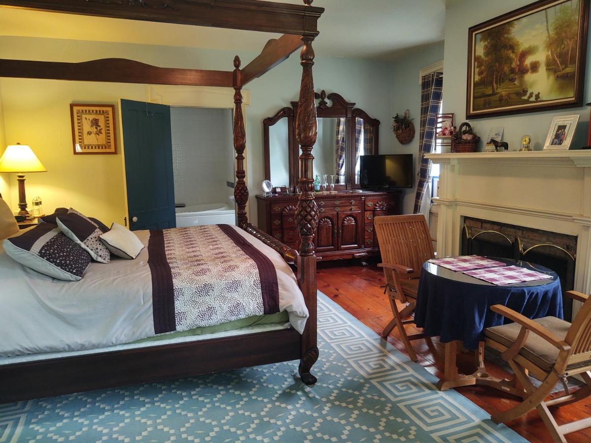 1805 House Bed & Breakfast Hollowville Экстерьер фото