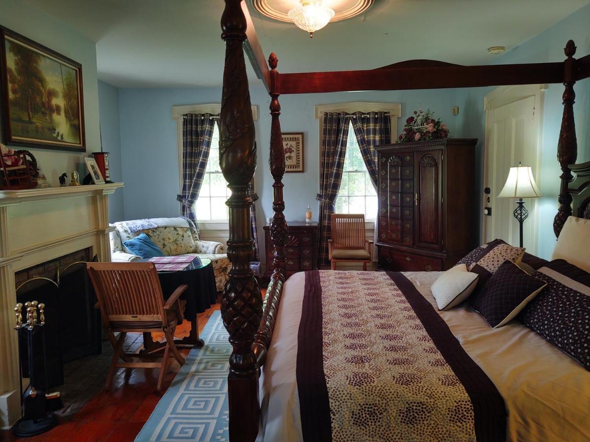 1805 House Bed & Breakfast Hollowville Экстерьер фото