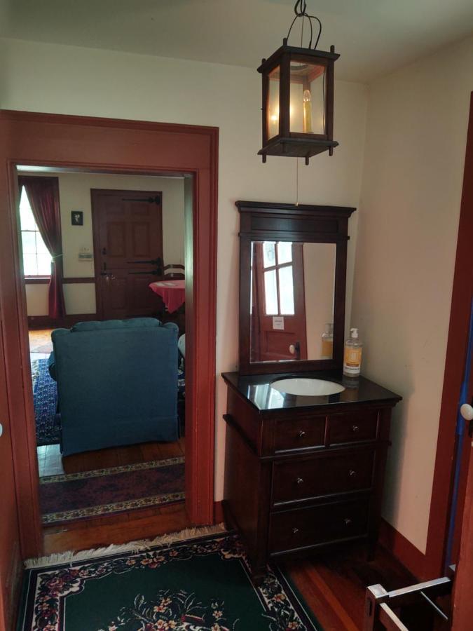 1805 House Bed & Breakfast Hollowville Экстерьер фото