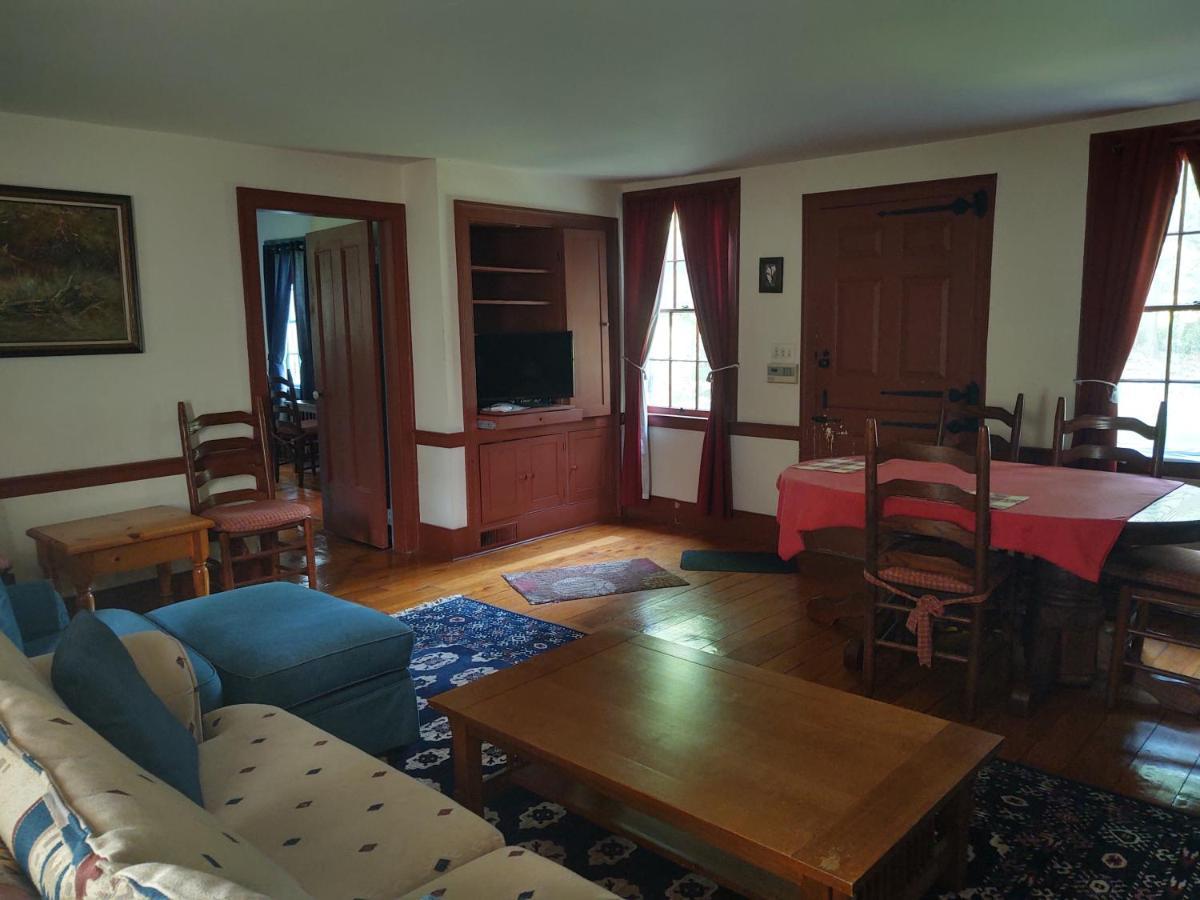 1805 House Bed & Breakfast Hollowville Экстерьер фото