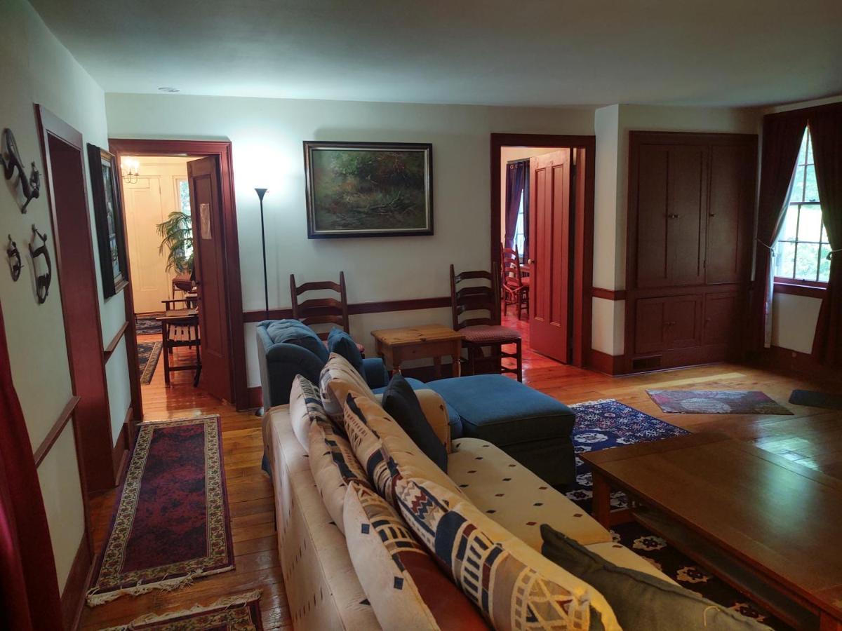 1805 House Bed & Breakfast Hollowville Экстерьер фото
